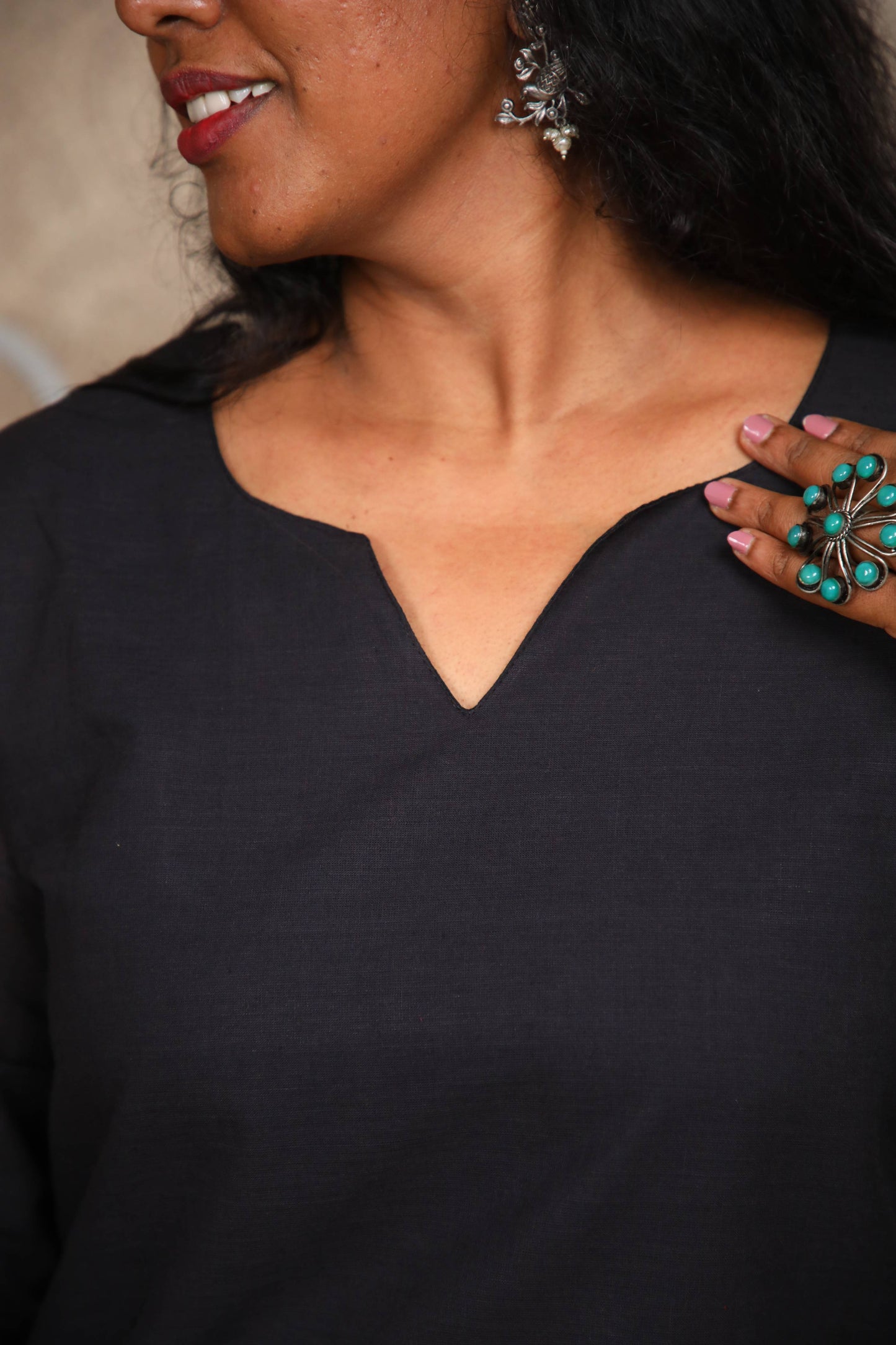 Rang- Short Kurti in Mangalagiri cotton in Black color