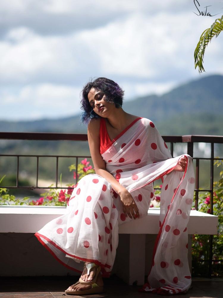 Snow cherries in the sky polka - Suta Bombay