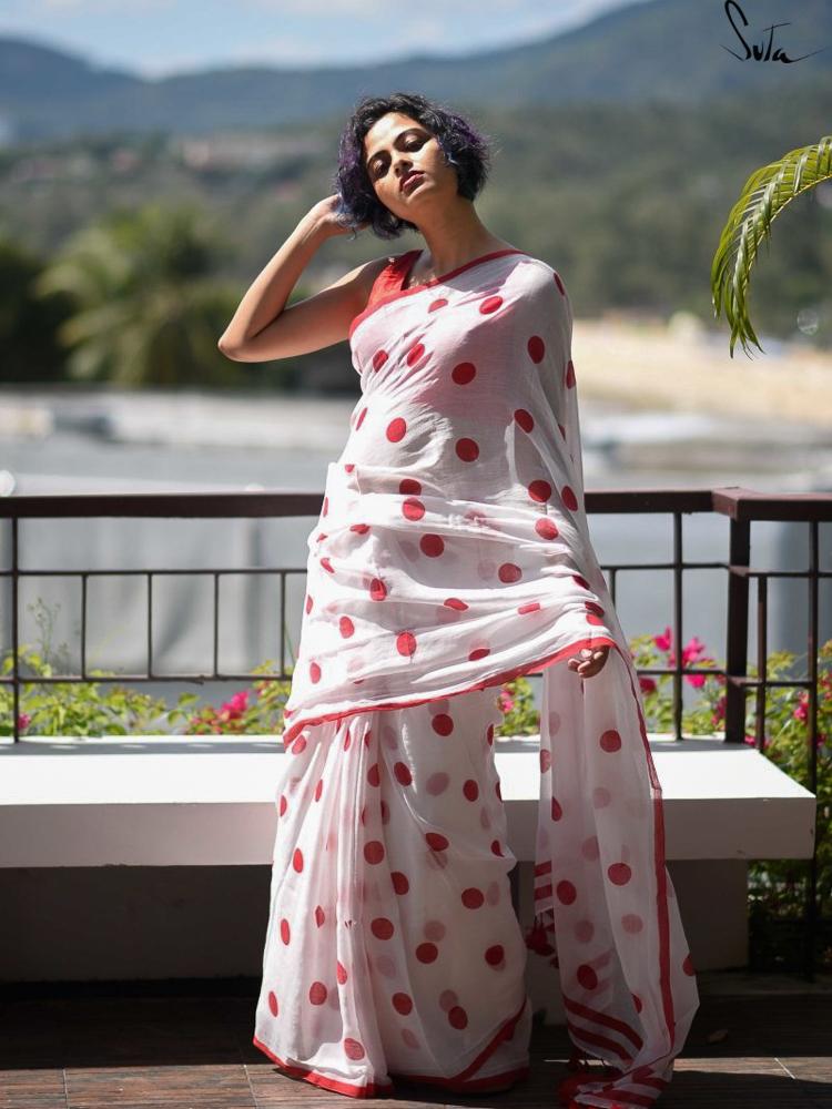 Snow cherries in the sky polka - Suta Bombay