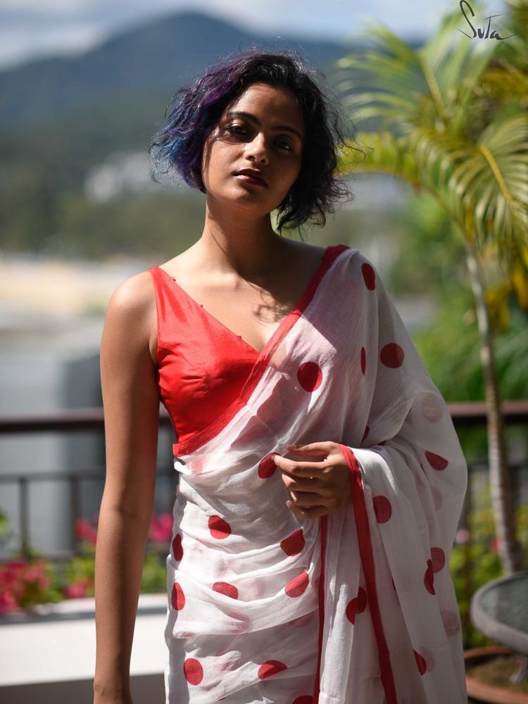 Snow cherries in the sky polka - Suta Bombay