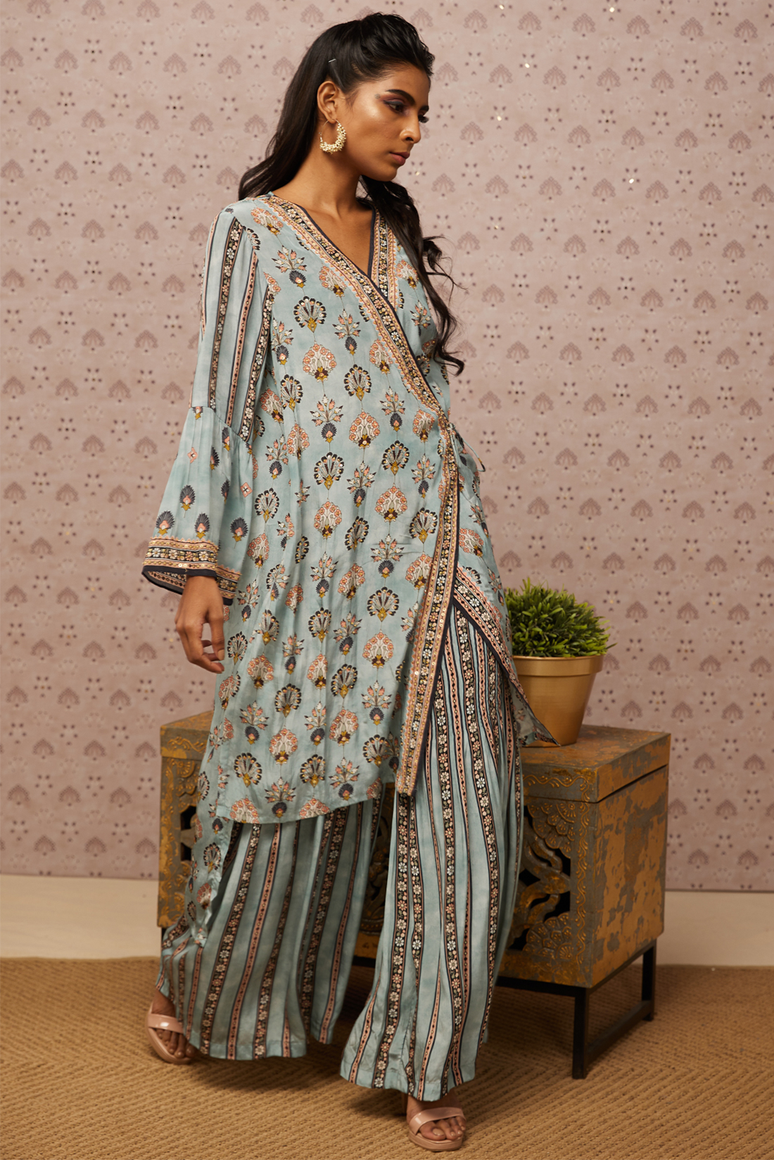 Sarouk Embroidered Angarkha Set