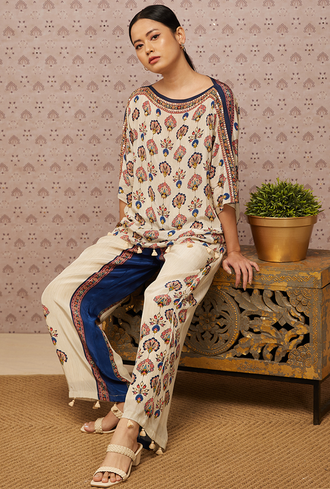 Sarouk Printed Embroidered Co-Ord Set