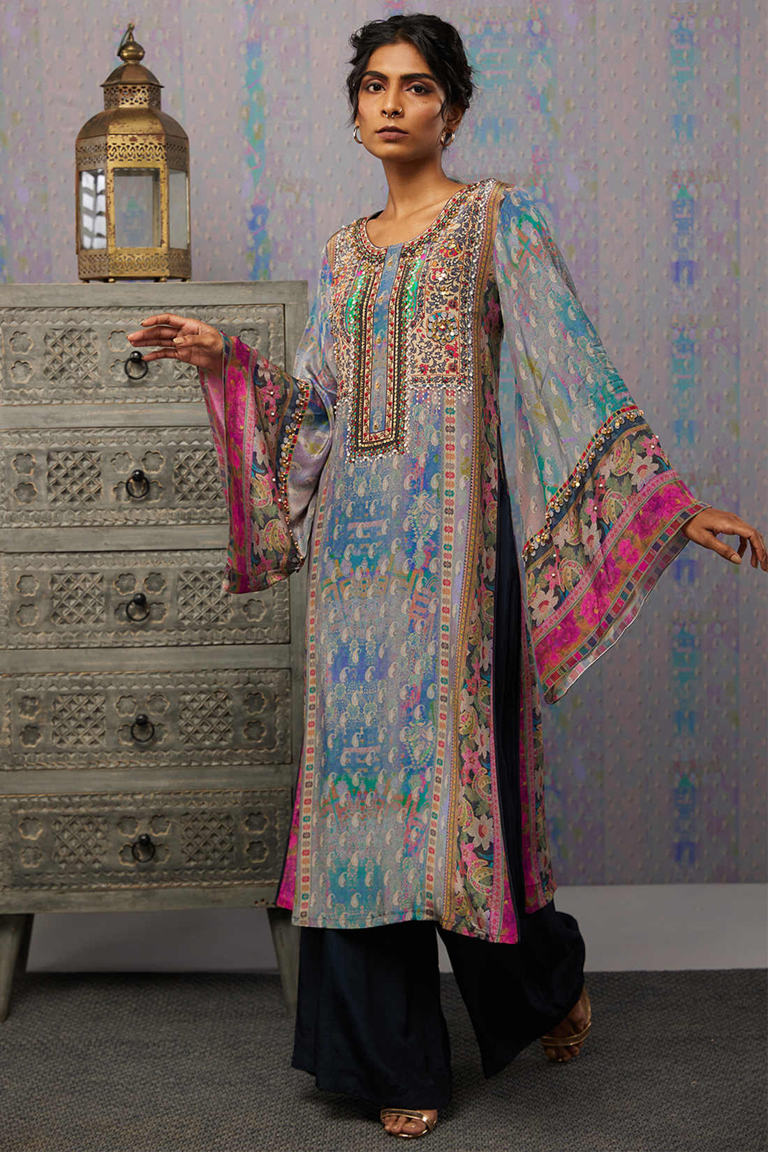 Ikaya Embroidered Kurta Set