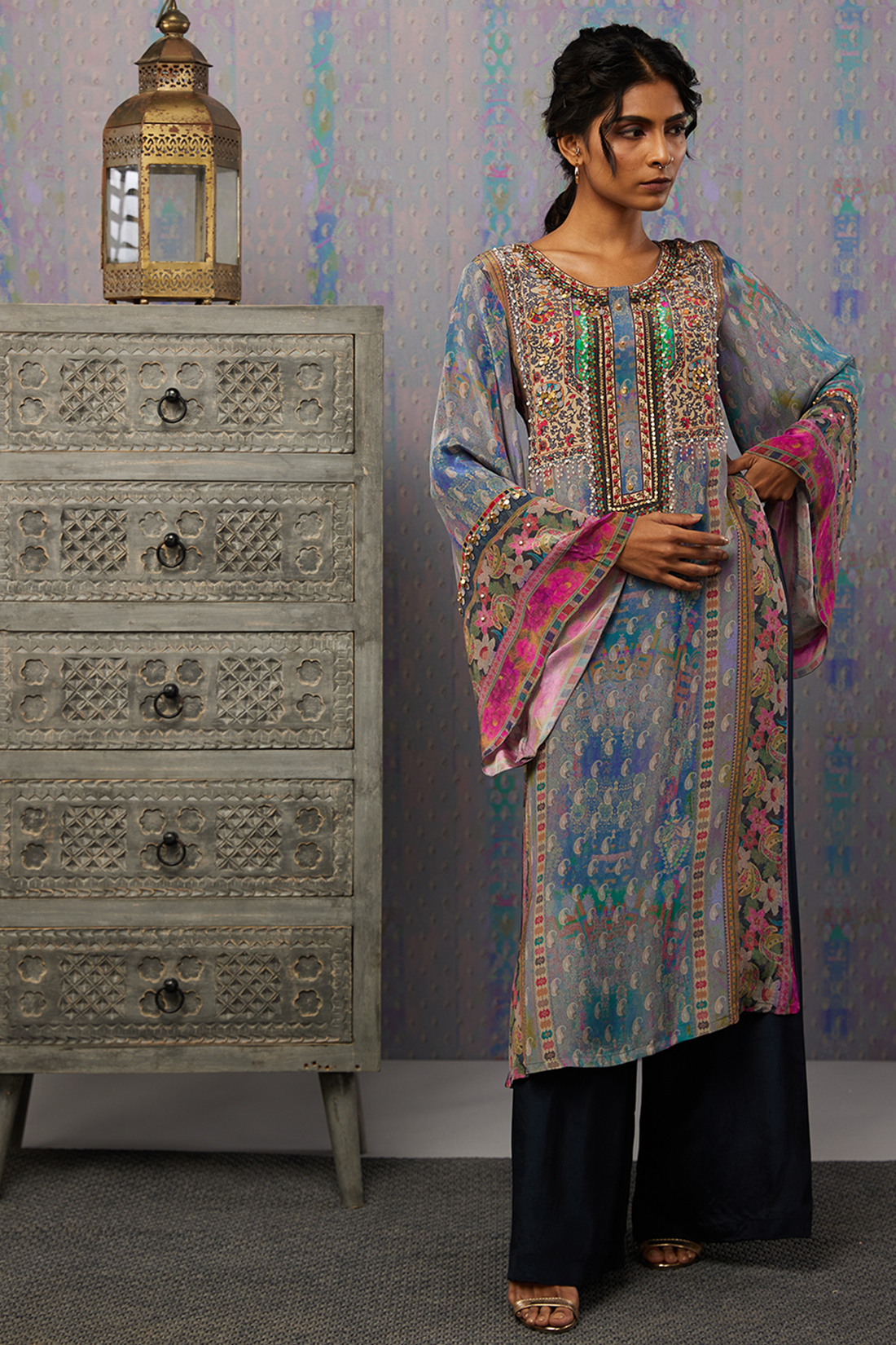 Ikaya Embroidered Kurta Set