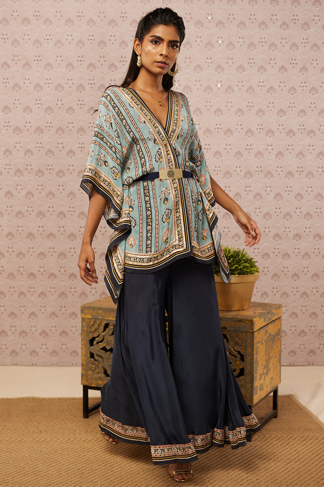 Sarouk Embroidered Kaftan Set With Belt