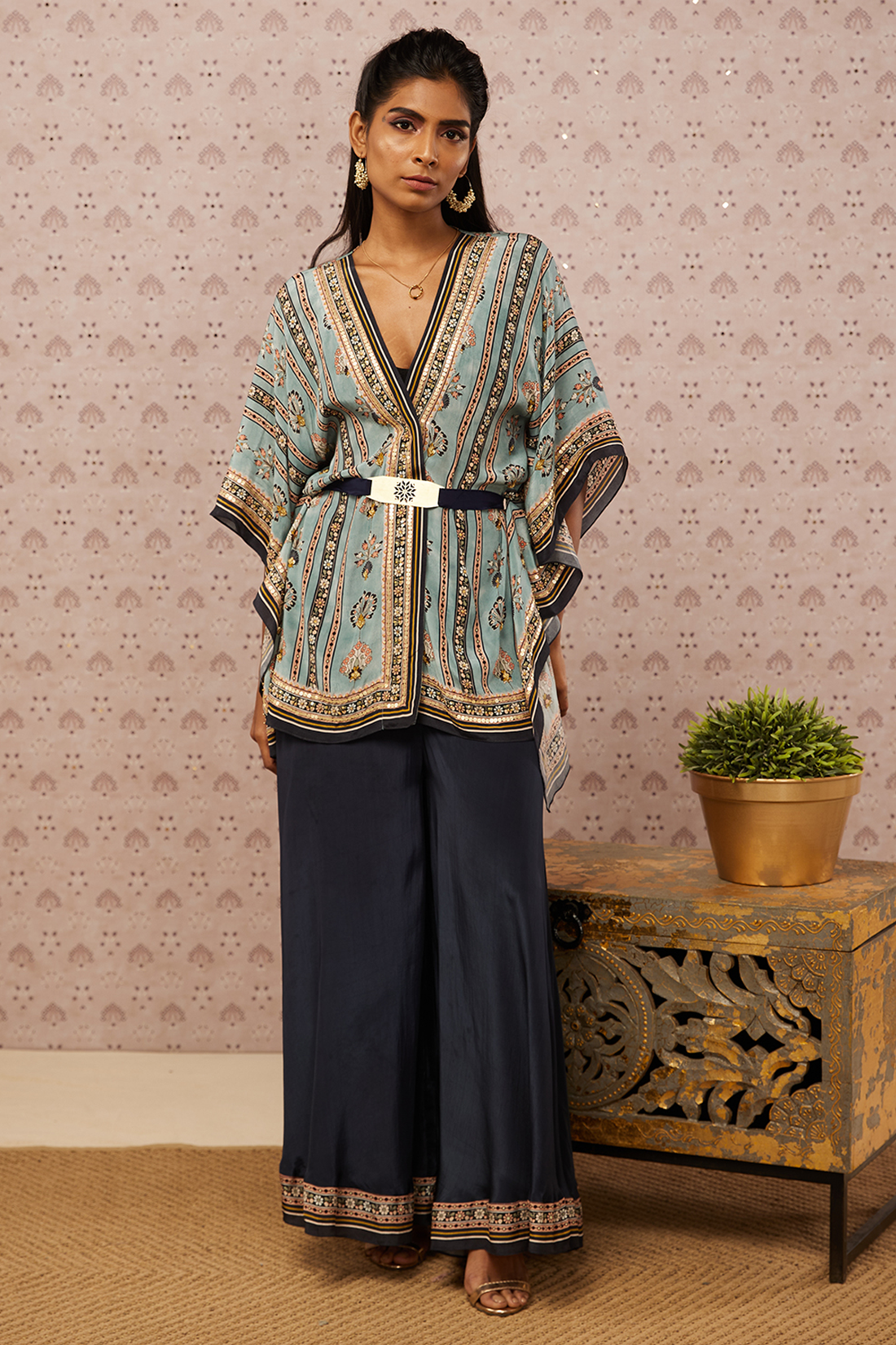 Sarouk Embroidered Kaftan Set With Belt