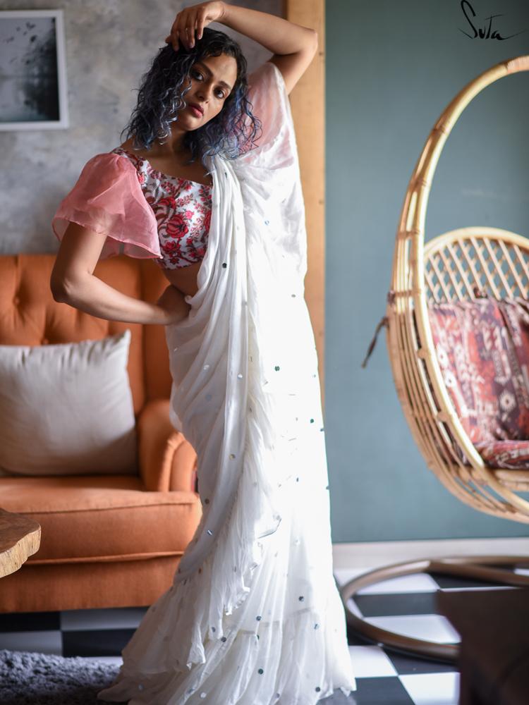 Starry galaxy - Suta Bombay