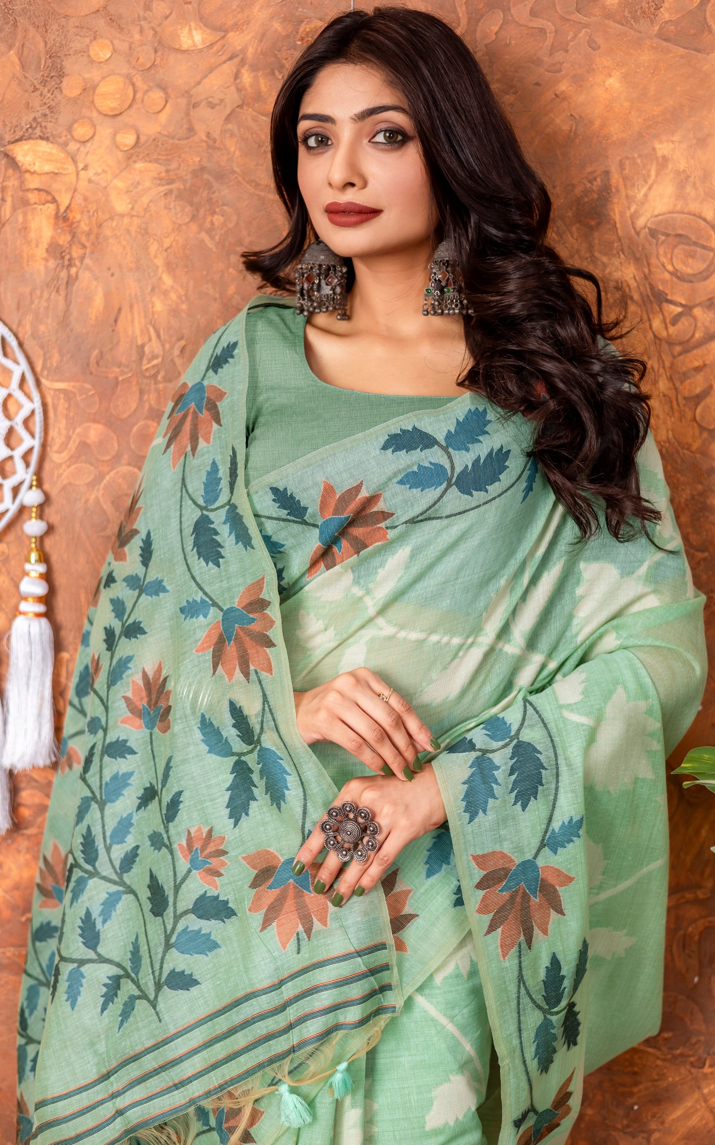 Traditional Floral Nakshi Skirt Work Soft Jamdani Saree in Sea Green, Off White and Multicolored