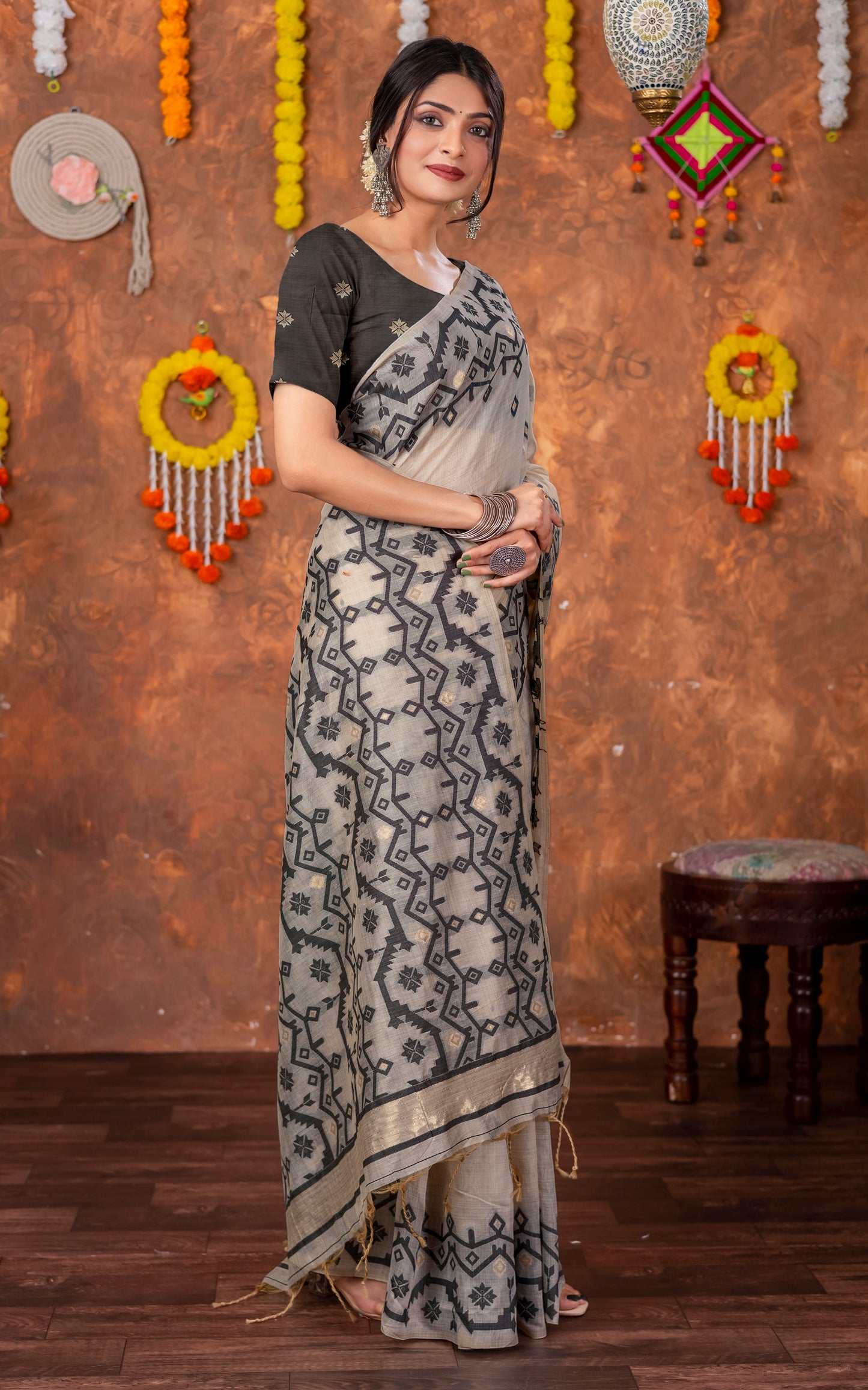 Tantuja Inspired Traditional Karat Needle Nakshi Jaal Work Soft Jamdani Saree in Beige, Black and Matte Golden 