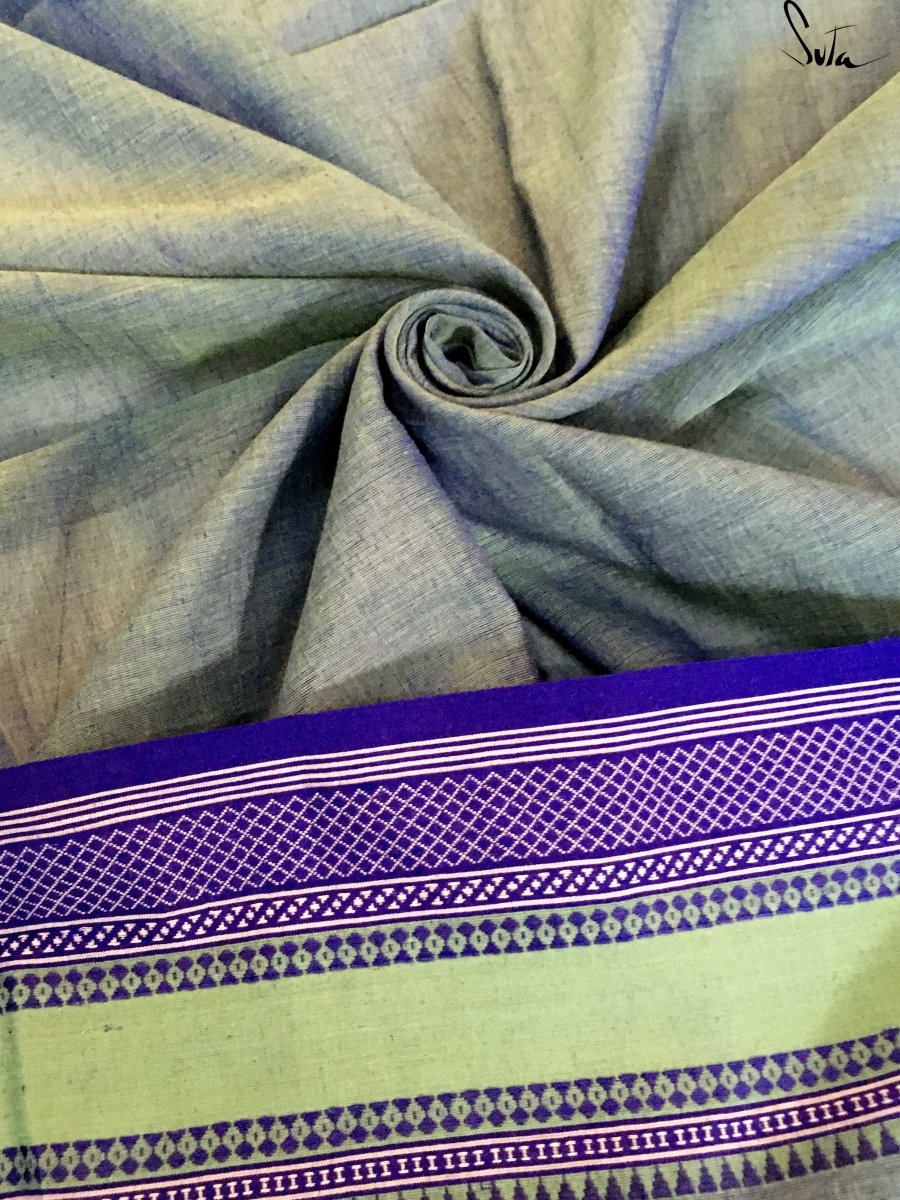 Tinted blue daisy - Suta Bombay