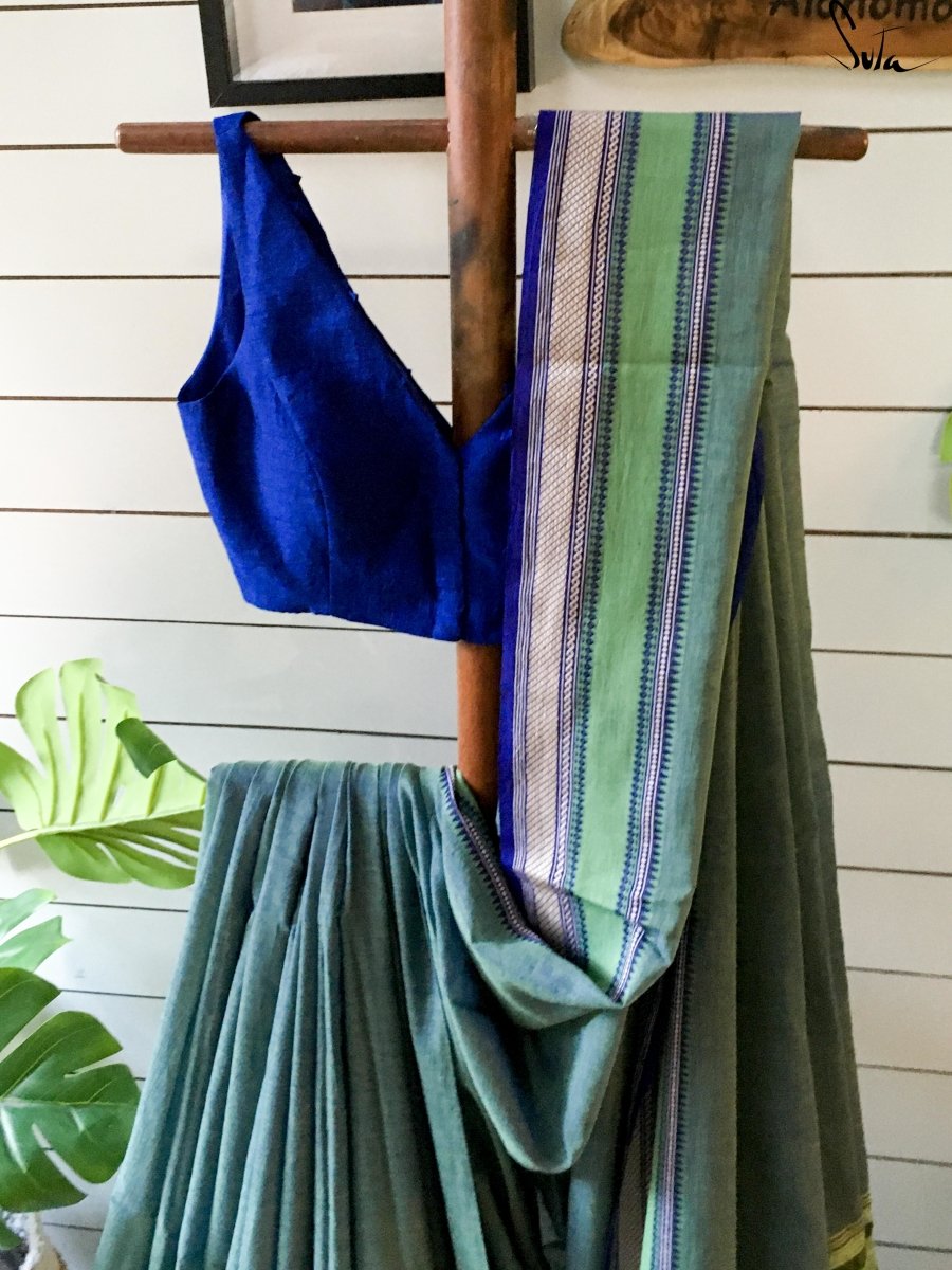 Tinted blue daisy - Suta Bombay