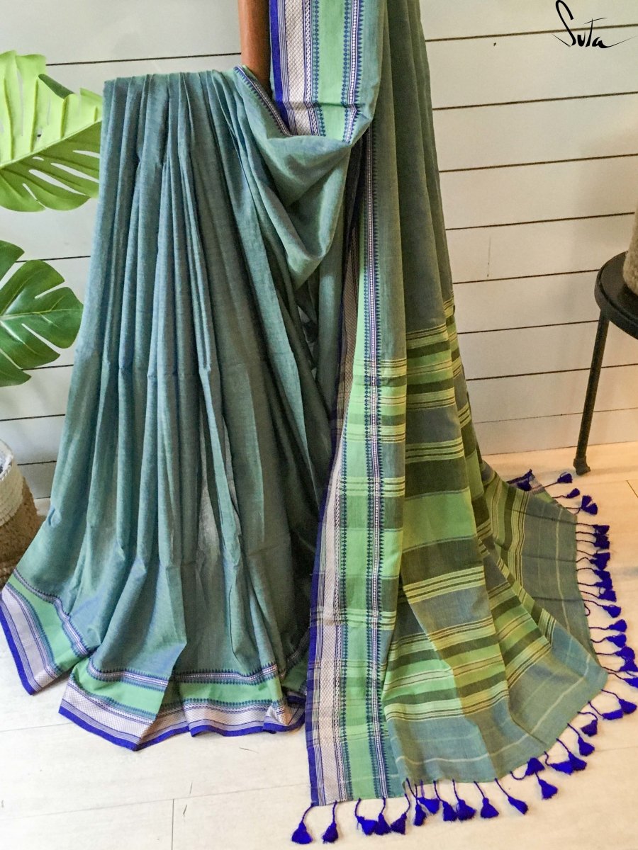 Tinted blue daisy - Suta Bombay