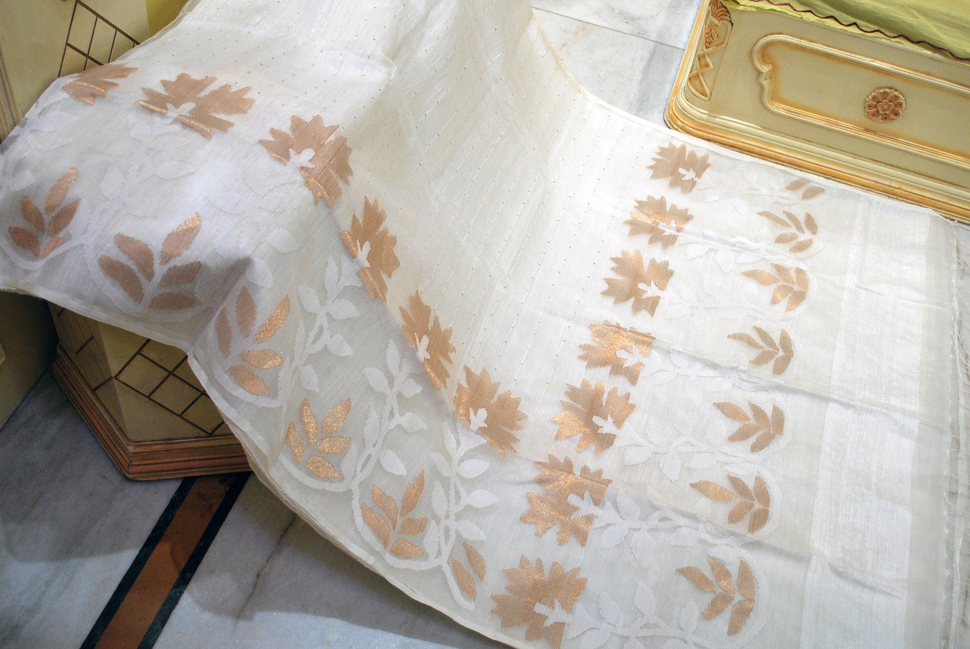 Sitara Work Half Tussar Silk and Half Muslin Saree in White and Gold